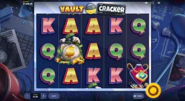 Có nhiều tính năng thưởng trong game Vault Cracker