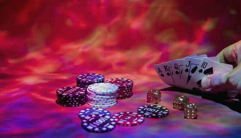 Triple Barrel Poker là gì? 3 Cách chơi làm chao đảo đối thủ