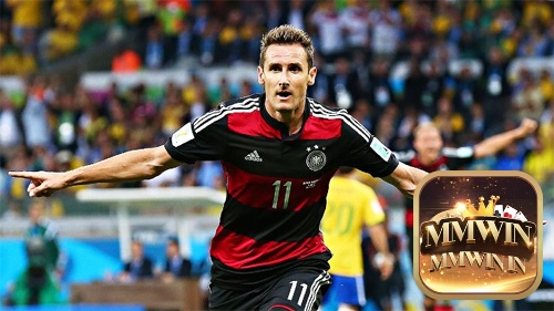 Miroslav Klose là tiền đạo nổi tiếng của Đức