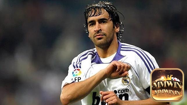 Raul là cầu thủ chuyên nghiệp người Tây Ban Nha - Top 4 cầu thủ ghi bàn nhiều nhất C1