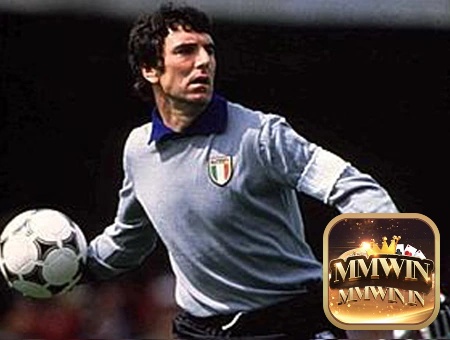 Thủ môn Dino Zoff để lại nhiều dấu ấn đặc biệt với nhiều danh hiệu quan trọng - Top 2 thủ môn hay nhất World Cup