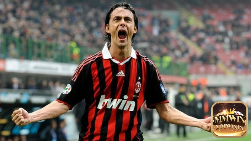 Tiền đạo Filippo Inzaghi cũng vô cùng tài năng, anh đã giành được 2 chức vô địch European Cup - Top 4 tiền đạo hay nhất AC Milan