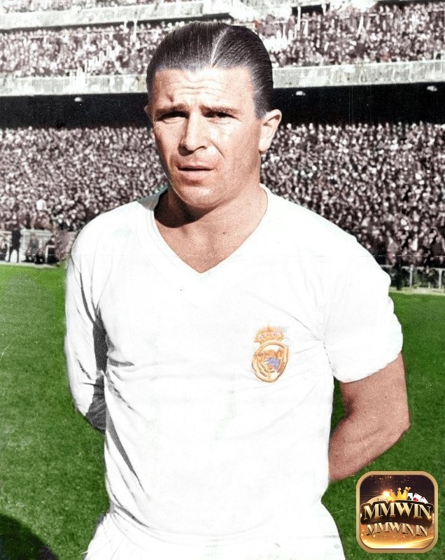 Ferenc Puskás là một trong những tiền đạo hay nhẩt Real Madrid - Top 2 tiền đạo hay nhất Real Madrid