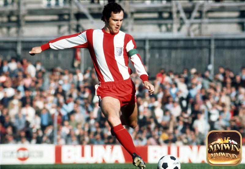 Franz Beckenbauer một trong những huyền thoại bóng đá của thế giới