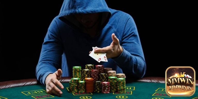 Tìm hiểu Fold trong poker là gì?