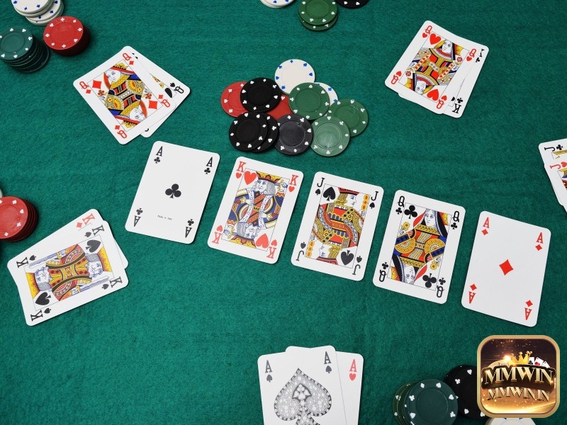 Khám phá khái niệm cơ bản những đầy đủ nhất về poker 2 lá nhé